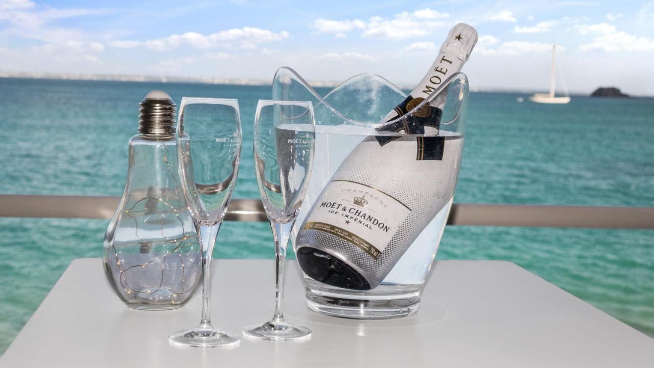 Residence Bleu Marine - Honeymoon Apartments 格兰德凯斯 外观 照片